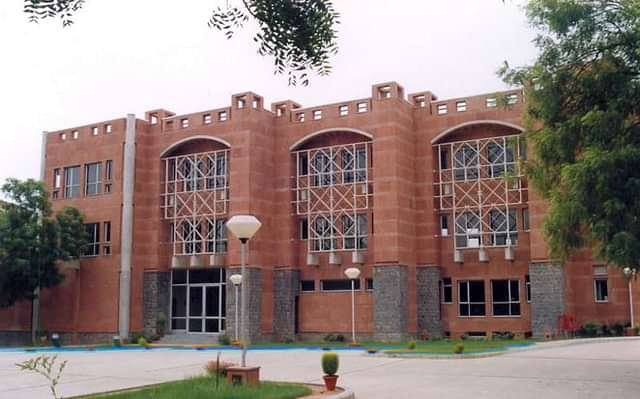 Jamia_Hamdard